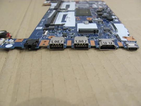 48-4 материнська плата РОБОЧА EE480\EE580 NM-B421 02DC201 SR3W0 i3-8130U для Lenovo Thinkpad E580 E585 E580C оригінал Де купити