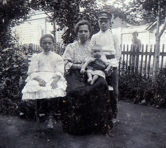 Стара стереопара стереофото стереоскопічна карточка З дітьми, 1907 р. Росія З аукціону