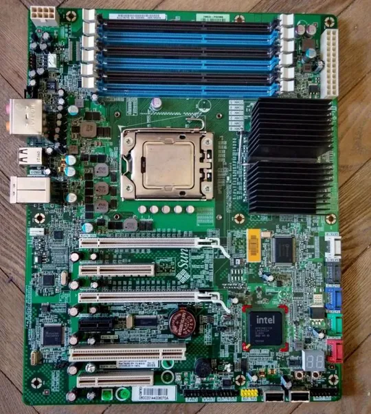 комплект сервер SUN ULTRA 27 LGA 1366 + Intel Xeon W3565 3,20-3,46MHz + видеокарта Radeon HD 5450 Продаж