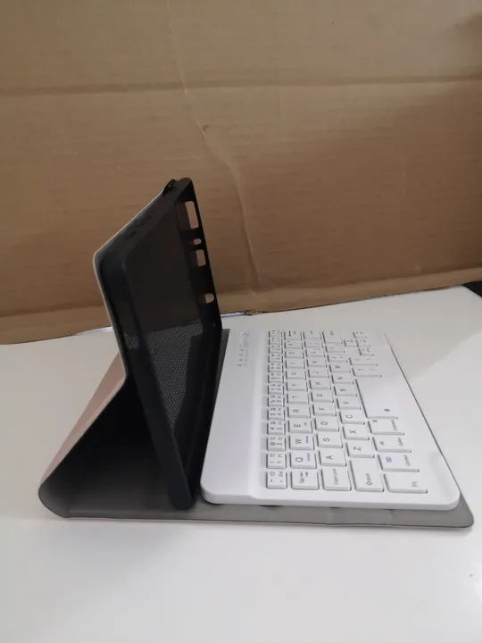 Купити Чохол-клавіатура Tech-Protect Smart Case Pen і Keyboard для Apple iPad Air1/2/Pro 9.7  (17)