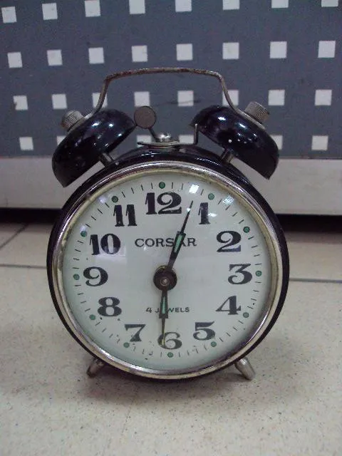 Настольные часы будильник Corsar 4 jewels Корсар 4 камня диаметр 8,8 см №11652 Ціна