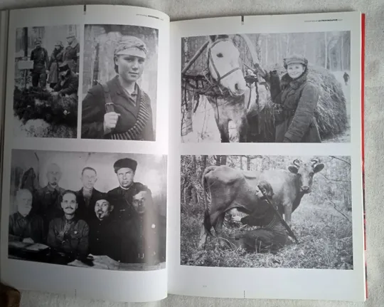 Каталог Другий Місяць Фотографії у Києві &quot;Фотобієналє 2005&quot; Продаж