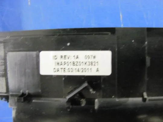 №255-3 рамка матриці 13N0-Y2A0121 для MSI A6400 CX640 CR640 MS-16Y1 оригінал Де купити
