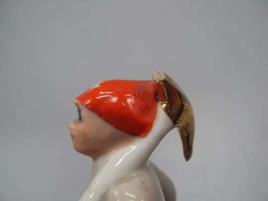 Фигура фарфор статуэтка Коростень субботник Буденовец с киркой революция 9,8 см под реставрацию №297 Інтернет-аукціон