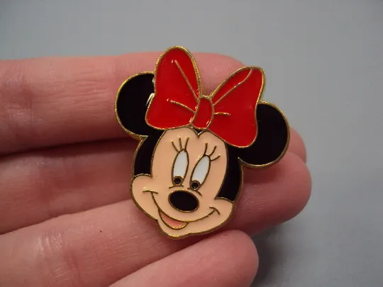 Значок пін мультсеріал Disney Mickey Mouse Minnie мультфільм Дісней Мінні Маус знак брошка №18468 З аукціону