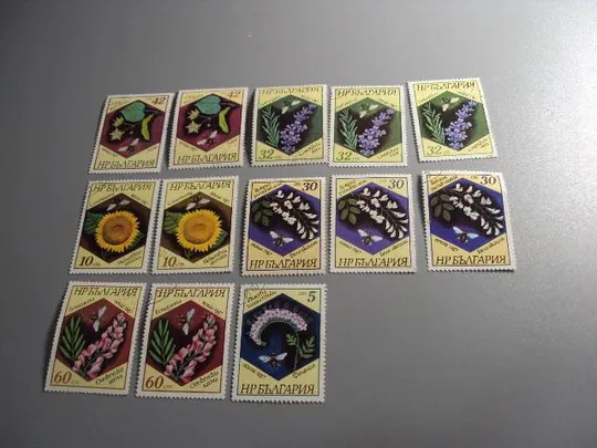 Марки серия Болгария 1987 флора цветы растения и пчелы лот 13 шт гаш №10394 Ціна