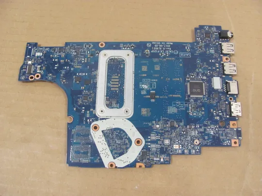Купити 875-32 материнська плата CAL51 LA-F121P AMD Ryzen 5 2500U  для  DELL Inspiron 15 5570 5575 Оригінал