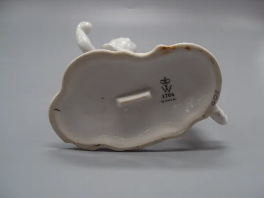 Фигура фарфор Wallendorf Германия Валлендорф ребенок мальчик играет с собакой собачкой 16 см №15464 На торгах