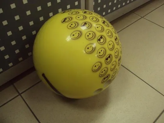 Купити боулинг шар смайлик Smile