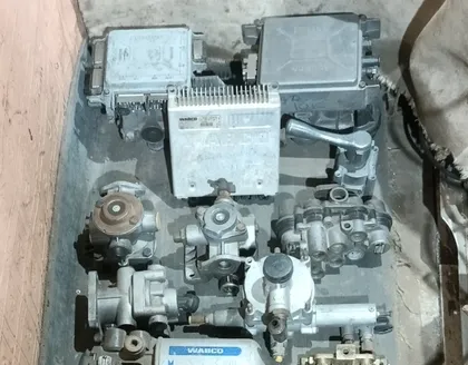фото, Запчасти DAF XF 105 95