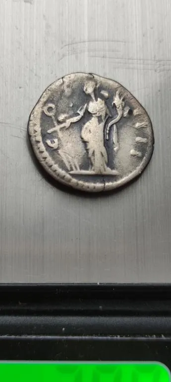 Купити Монета Богиня Удачи Фортуна держит руль, имп Антонин Пий,серебро, древний Рим tpf308