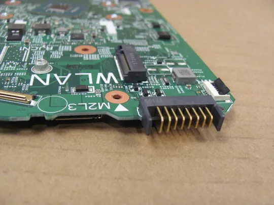 353-18 материнська плата N4000 Celeron для DELL Inspiron 3572  оригінал З аукціону