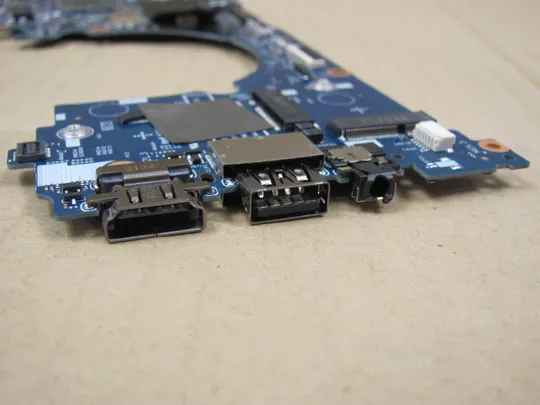 724-19 материнська плата РОБОЧА SRK03 I5-1145G7 0Y7GXY для  DELL Latitude 5320  оригінал Недорого