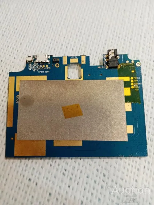 Bravis NB85 системная материнская плата elink E8010 v1 З аукціону