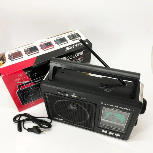 Портативный радиоприемник GOLON RX-99/3920 аккумуляторный FM/AM/SW с воспроизведением USB/MicroSD Де купити