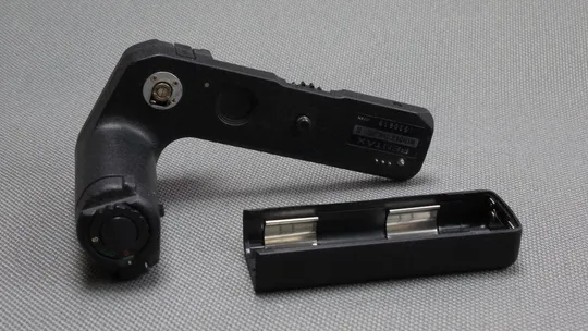 Моторный привод Pentax Winder ME II для плёночных фотокамер Pentax ME-F, ME Super, ME, MG, MV-1, superA, SuperProgram, programA, ProgramPlus, P5, P50. Вживане З аукціону