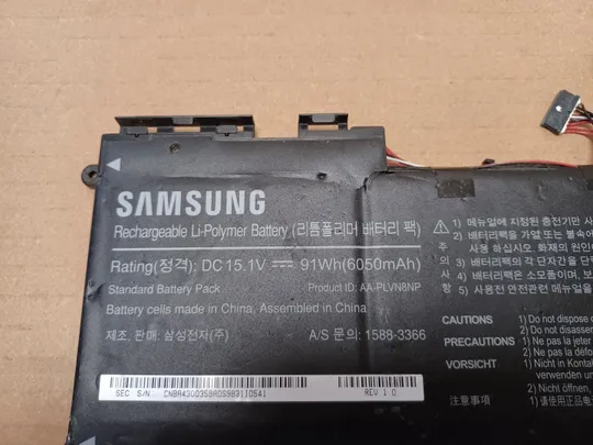 Купити акб оригінал AA-PLVN8NP 15.1V 6050mAh 91Wh для Samsung NP780 NP880 780Z5E 880Z5E np870z5g NP700Z5A 700Z5B 700Z5C  Акумуляторна батарея живлення battery Оригінальна батарея