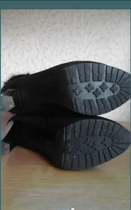 Продам зимові ботіночки. Продаж