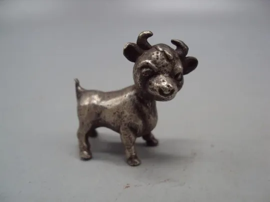 Фигура миниатюра статуэтка бык теленок бычок серебро 800 проба вес 43,02 г высота 3,5см №14435 Ціна