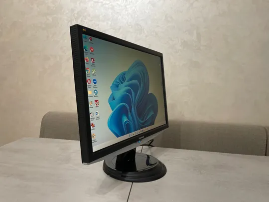 Монітор 22&quot; ViewSonic VX2240W  Монітор — 22&quot; (1680x1050) матовий, чистий З аукціону
