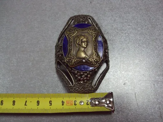 Бижутерия брошка брошь мельхиор камень лазурит портрет девушки размер 7,4 х 4,5 см №11831 Продаж