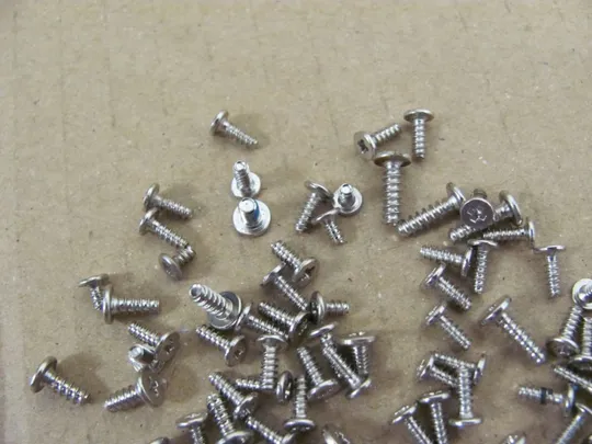 номер0279-23 комплектуюче гвинти для FUJITSU E554 E556 оригінал З аукціону