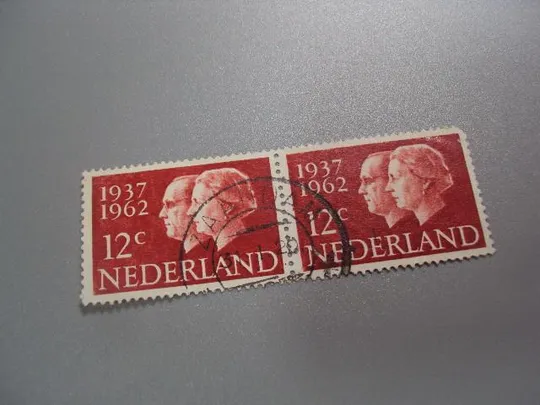 марки сцепка Нидерланды 1962 личности королева королевская семья юбилей гаш №2074 Ціна