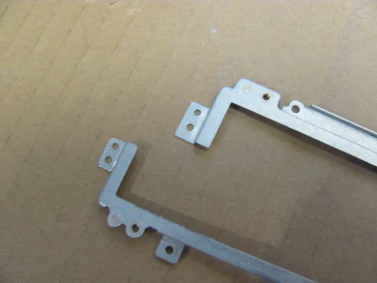 номер0987-4 кріплення матриці з петлями Фіксатор Скоби Закріплювач Механізм з&#039;єднання fastening 0VVRJP 0KK5KF AM26J000700  для Dell Precision  Dell Precision 7530 7540 M7540 оригінал З аукціону