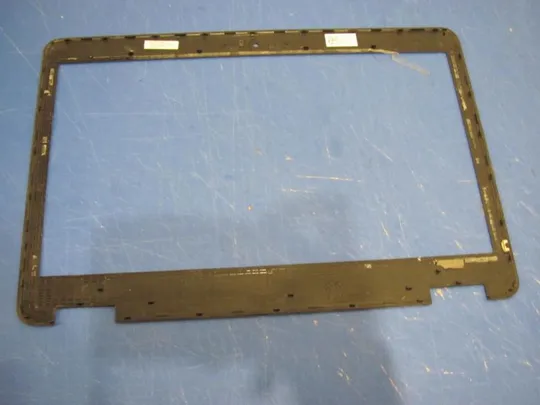 №199-19 рамка матриці 0GKYW6 AP0WQ000600 для LATITUDE E5440 оригінал Ціна