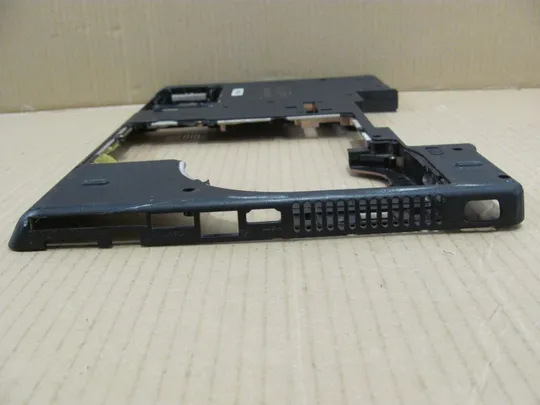 номер0230-1 Кришка, дно, піддон корпуса,Нижний корпус(дно)для ноутбука,низ,дно,поддон,Нижняя часть 13N4-01A0A11 для BLUECHIP SP15-DIS оригінал З аукціону