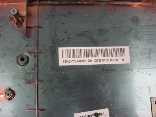 747-4 Кришка дно піддон корпуса 13N0-YVA0V01  для MEDION AKOYA E7222 оригінал Недорого