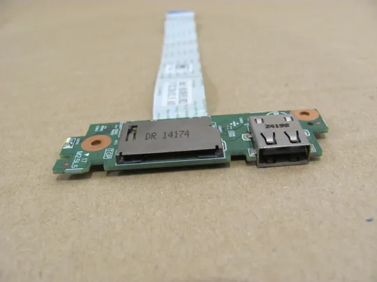 431-8 плата USB CARD READER 0XP600 450.00H03.0021 для  Dell Inspiron 15 3000 3541 3542 3543 оригінал Інтернет-аукціон