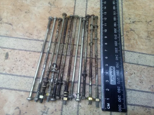 Гвинти довгі різні більше 90шт Недорого