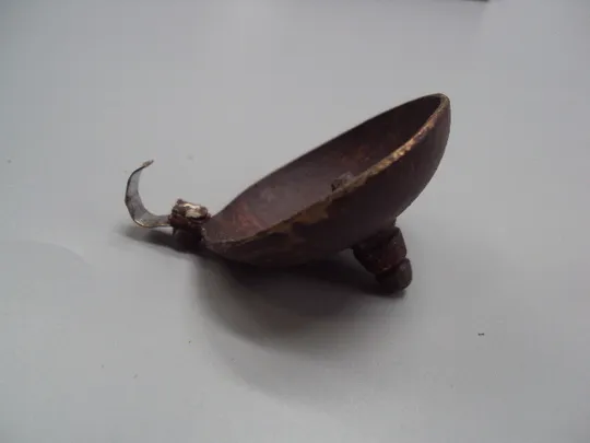 Деталь кришка фрагмент запчасть деталь крышечка латунь №18577 З аукціону