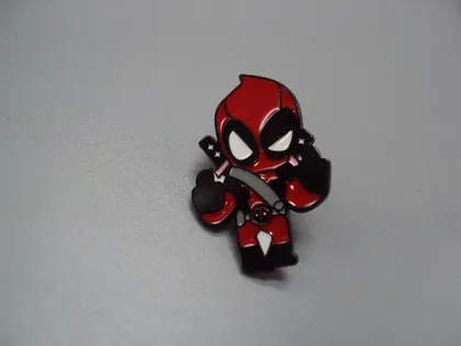 фото, Значок пін Дедпул показує фак Deadpool fuck Marvel Марвел знак брошка №18496