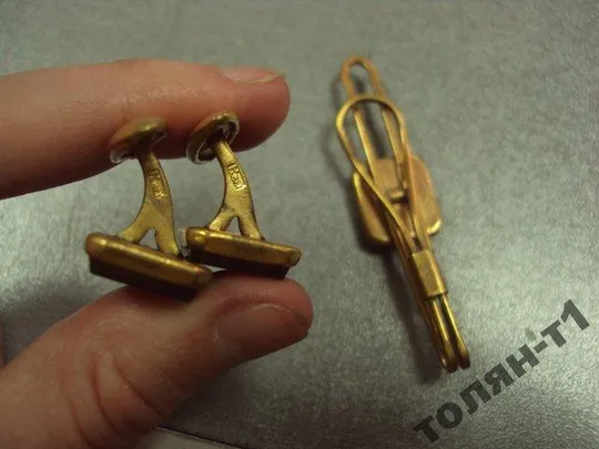 набор зажим для галстука запонки кварц (раухтопаз) Інтернет-аукціон