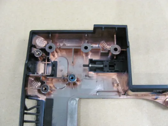 номер0272-3 Кришка дно піддон корпуса Нижний корпус (дно) для ноутбука Низ дно поддон Нижняя часть 13N0-ZYA0421 для  Fujitsu Lifebook N532 оригінал Інтернет-аукціон