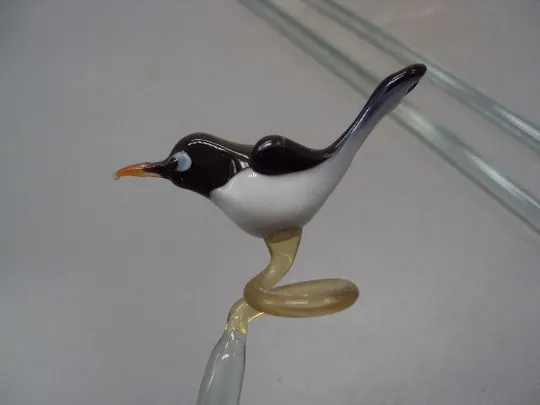 Интерьерные птички попугай, синичка и сорока на палочках стекло в вазу лот 3 шт 47 см и 45 см №13996 Продаж