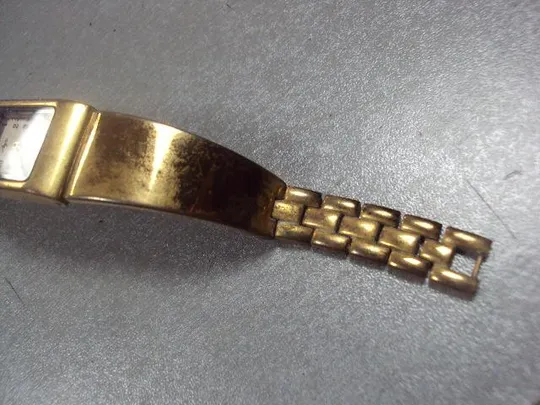 Женские наручные часы Луч 15 камней беларусь с браслетом №с9560 З аукціону