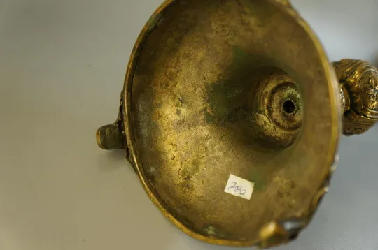 Подсвечник цветы розы Генневерг Варшава Br : HENNEBERG w WARSZAWI латунь высота 28,5 см (№780) Недорого