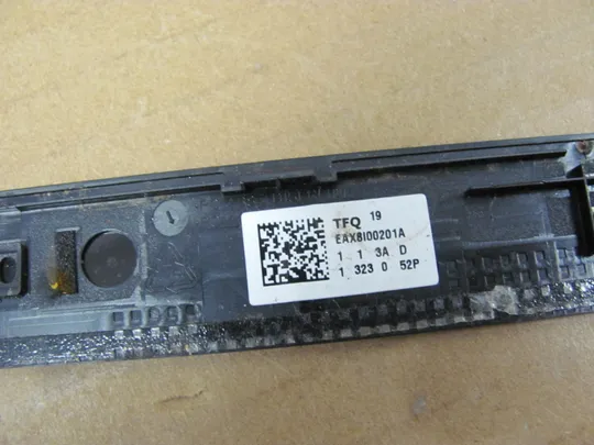 828-24 рамка матриці EAX8I00201A 3FX8ITP303 для HP ProBook 430 G6 430 G7 оригінал Недорого