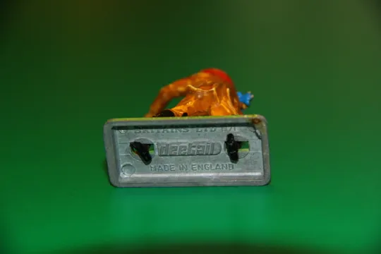 ковбой з револьвером BRITAINS 54мм Англія ОРИГІНАЛ З аукціону