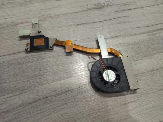 Система охолодження (кулер) для ноутбука Dell Inspiron M5010, N5010 Ціна