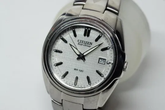 CITIZEN оригинал 100м. дата нержавейка белый циферблат механизм Citizen Eco-Drive Ціна