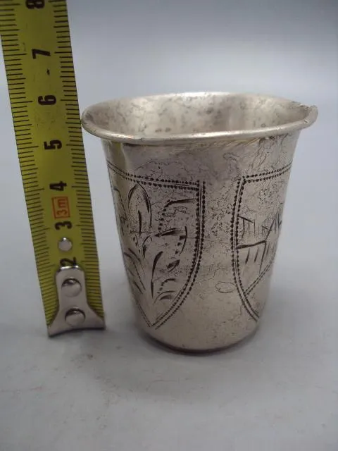 Рюмка стопка узор цветы и архитектура серебро 84 проба орел вес 30,76 г размер 5,5х5,2 см №1382 Характеристики