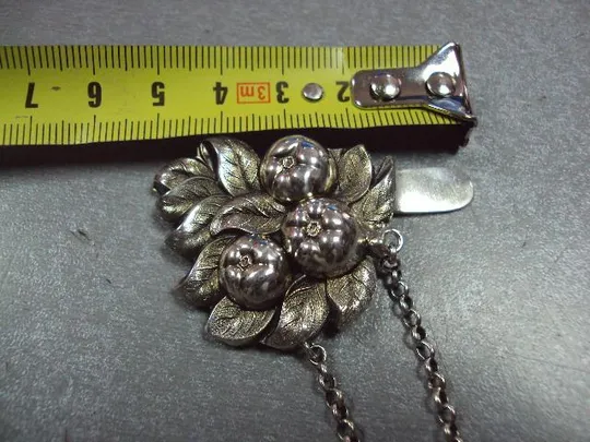 Зажим для галстука платка ягоды и листья серебро проба Romer орел вес 6,68 г размер 5 х 6 см №13575 З аукціону