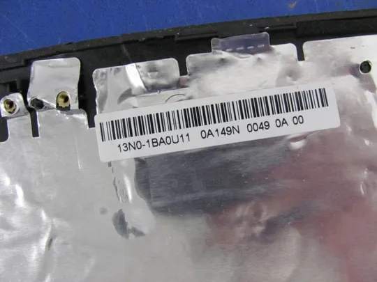 №235-9 кришка матриці 13N0-1BA0U11 для Medion Akoya E6412T оригінал Характеристики