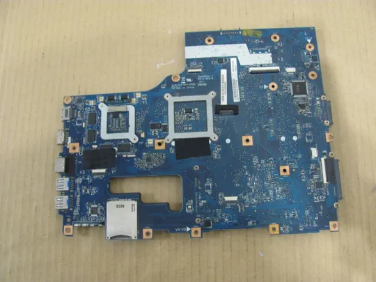 Купити номер0282-5 материнська плата Mainboard Материнка Основна плата Системна плата Плата системи Laptop motherboard мамка  ноутбучна плата 69N07NM13B04 для Acer Aspire V3-771G оригінал