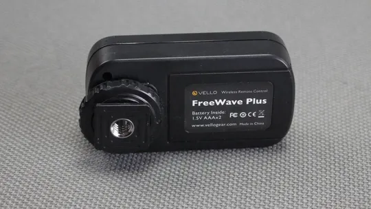 Vello FreeWave Plus Беспроводной дистанционный пульт управления 2,4ГГц для цифровых камер Olympus З аукціону