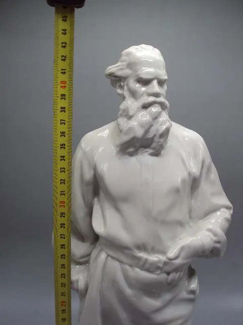 Фигура фарфор статуэтка ЛФЗ писатель Лев Толстой большой высота 43 см №14725 Продаж